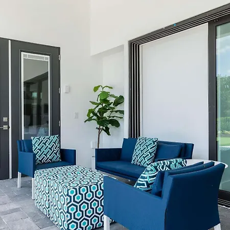 W415J - Modern Chic 9 Bedroom Mansion Sleeps 20 With Themed Rooms At Reunion Resort